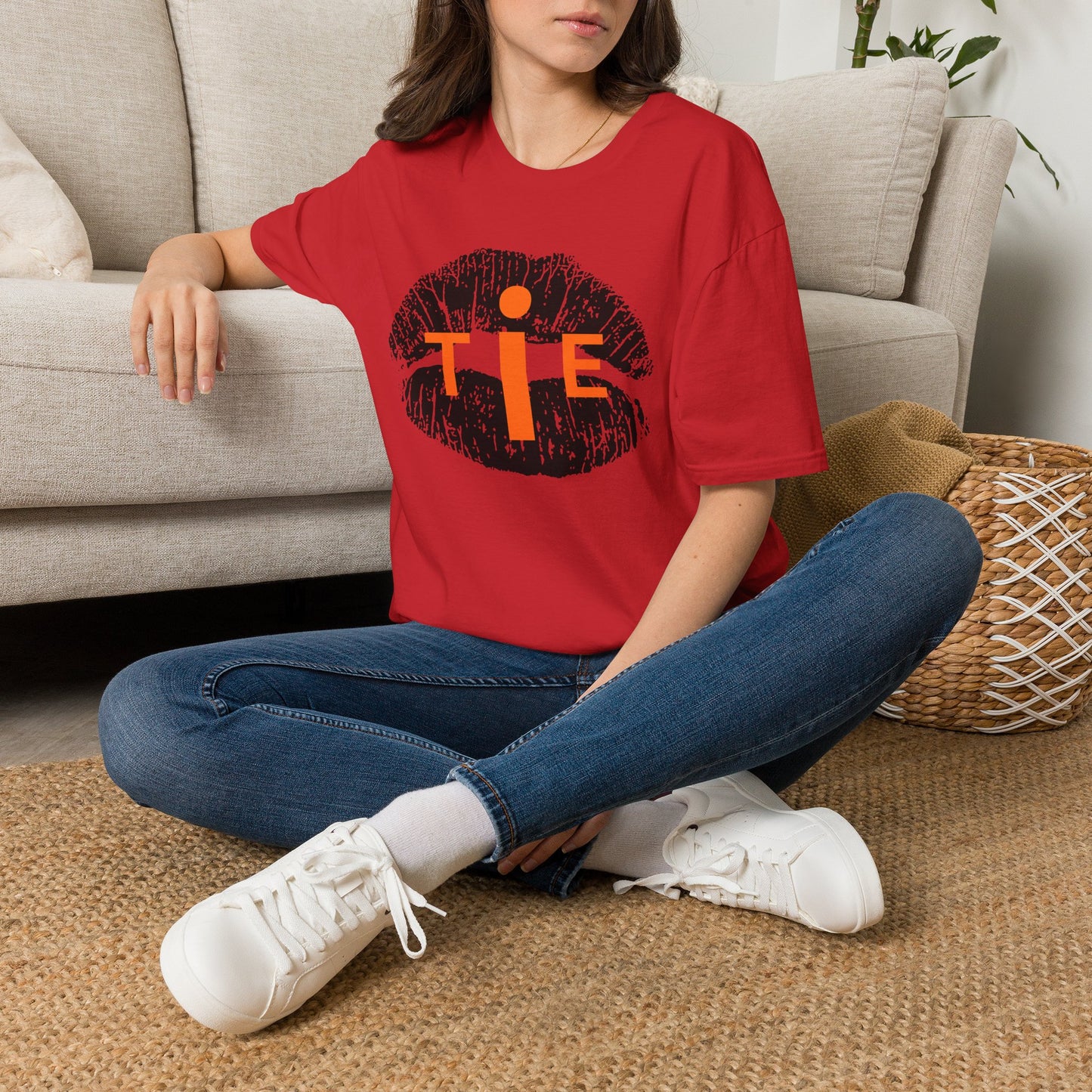 Lip Print 'TIE' Graphic T-Shirt — Bold Orange Accent Tee for Casual Streetwear