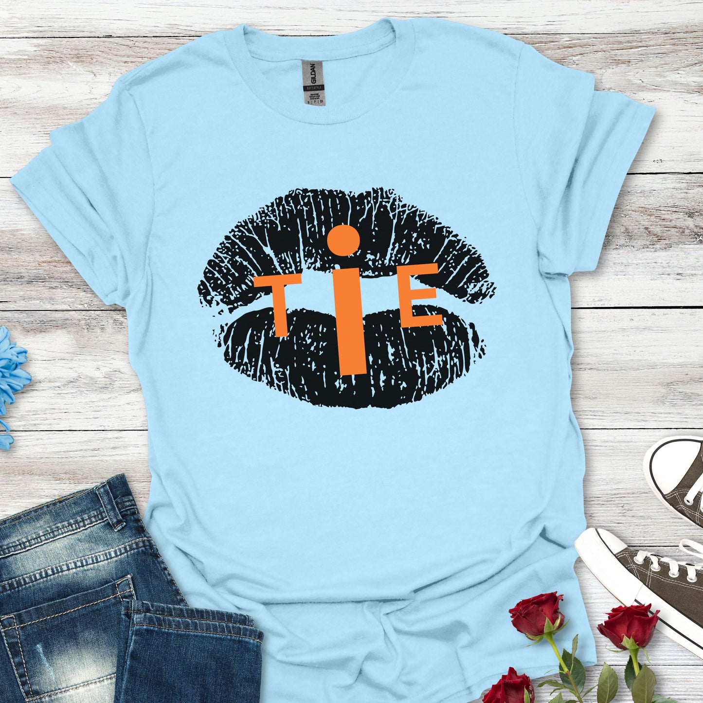 Lip Print 'TIE' Graphic T-Shirt — Bold Orange Accent Tee for Casual Streetwear